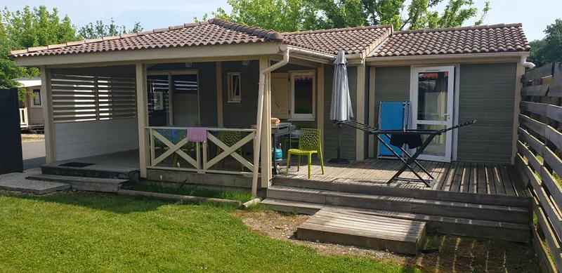 Chalet Prestige 2 chambres au Camping des Sources