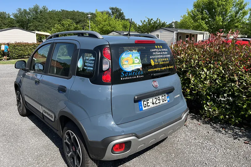 Fiat Panda de location aux couleurs du camping